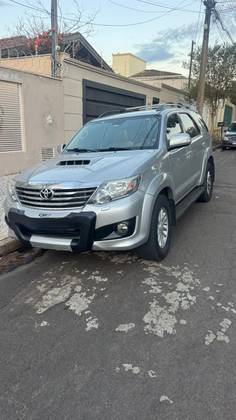 TOYOTA HILUX SW4 3.0 SRV 4X4 16V TURBO INTERCOOLER DIESEL 4P AUTOMÁTICO TOYOTA HILUX SW4 3.0 SRV 4X4 16V TURBO INTERCOOLER DIESEL 4P AUTOMÁTICO
